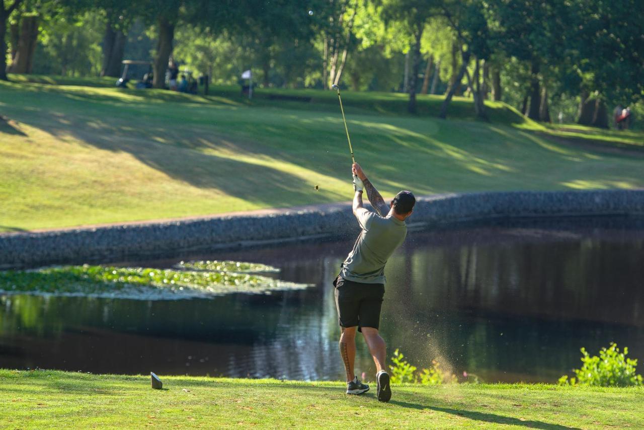 Cottesmore Golf & Country Club 3*