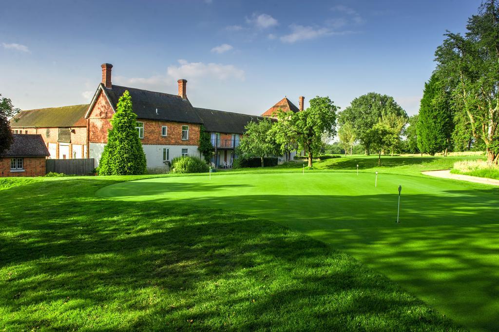 Cottesmore Golf & Country Club 3* Crawley (West Sussex)